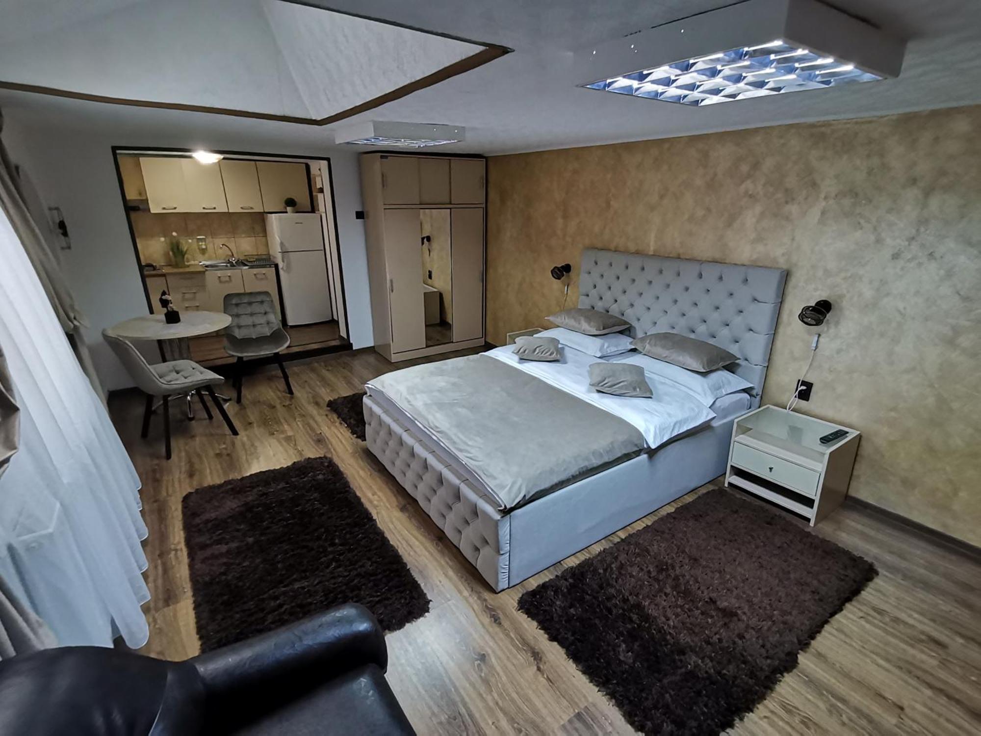 Shelby Accommodation -Adult Only- Sinaia Kültér fotó