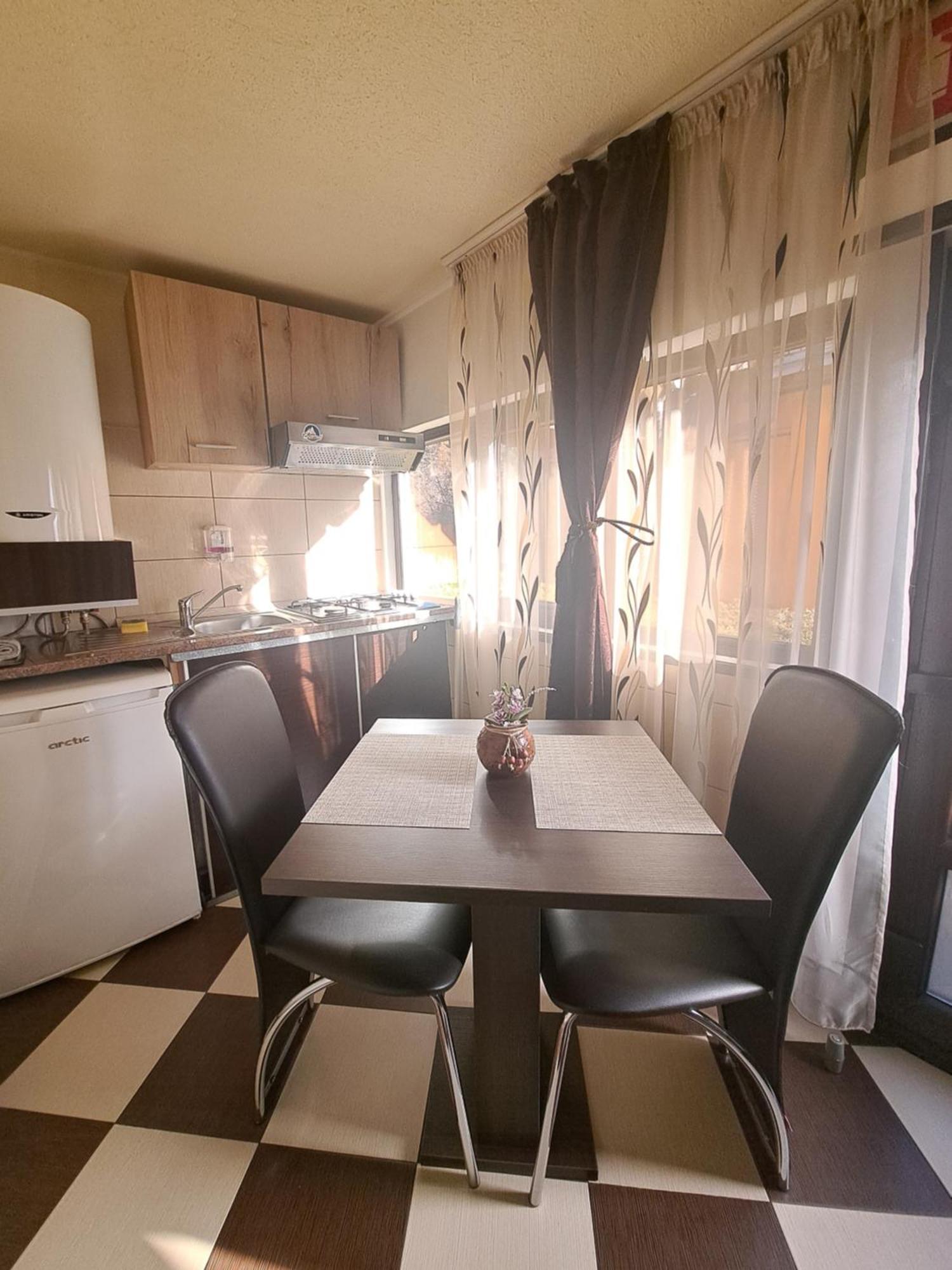 Shelby Accommodation -Adult Only- Sinaia Kültér fotó